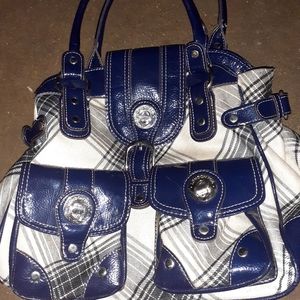 London Fog purse. Navy. 13.5"Lx12"Hx5"D Like New.